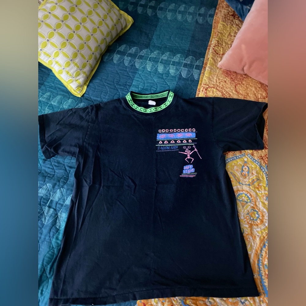 90’s vintage black tribal t-shirt